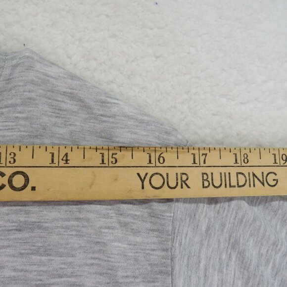 American Fighter Athletic T Shirt Size XL Gray White Pink Metallic Logo - Picture 5 of 7